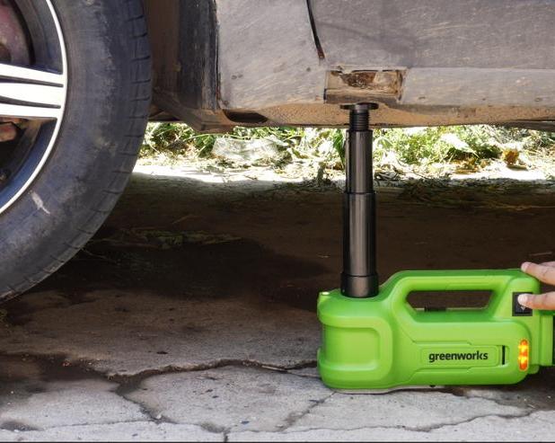 Электрогидравлический домкрат с подъемом 445мм: обзор Greenworks g24jack 24V