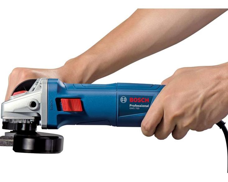 Обзор угловой шлифовальной машины Bosch GWS 700
