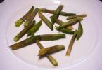 Salata sa dimljenom jeguljom i mladim krompirom pod zelenom salsom Salate sa dimljenom jeguljom recepti